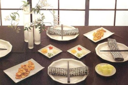 Японский минимализм. Сервировка стола.